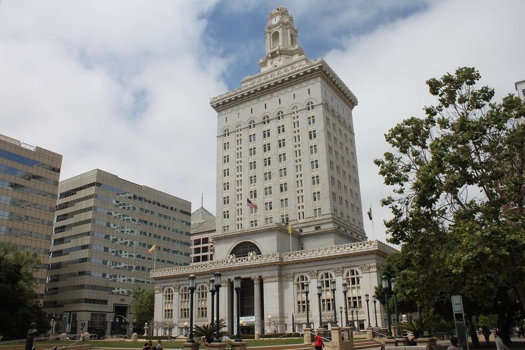 Oakland City Hall in the daytime